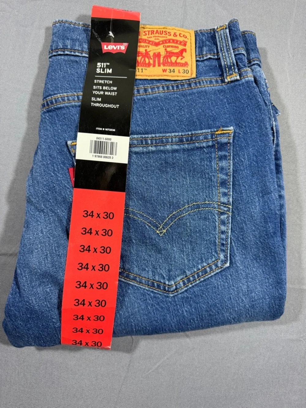 Levi's Men's Slim Jeans in Medium Blue Wash